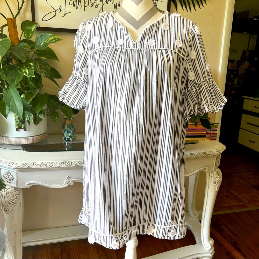 Crown & Ivy Dress